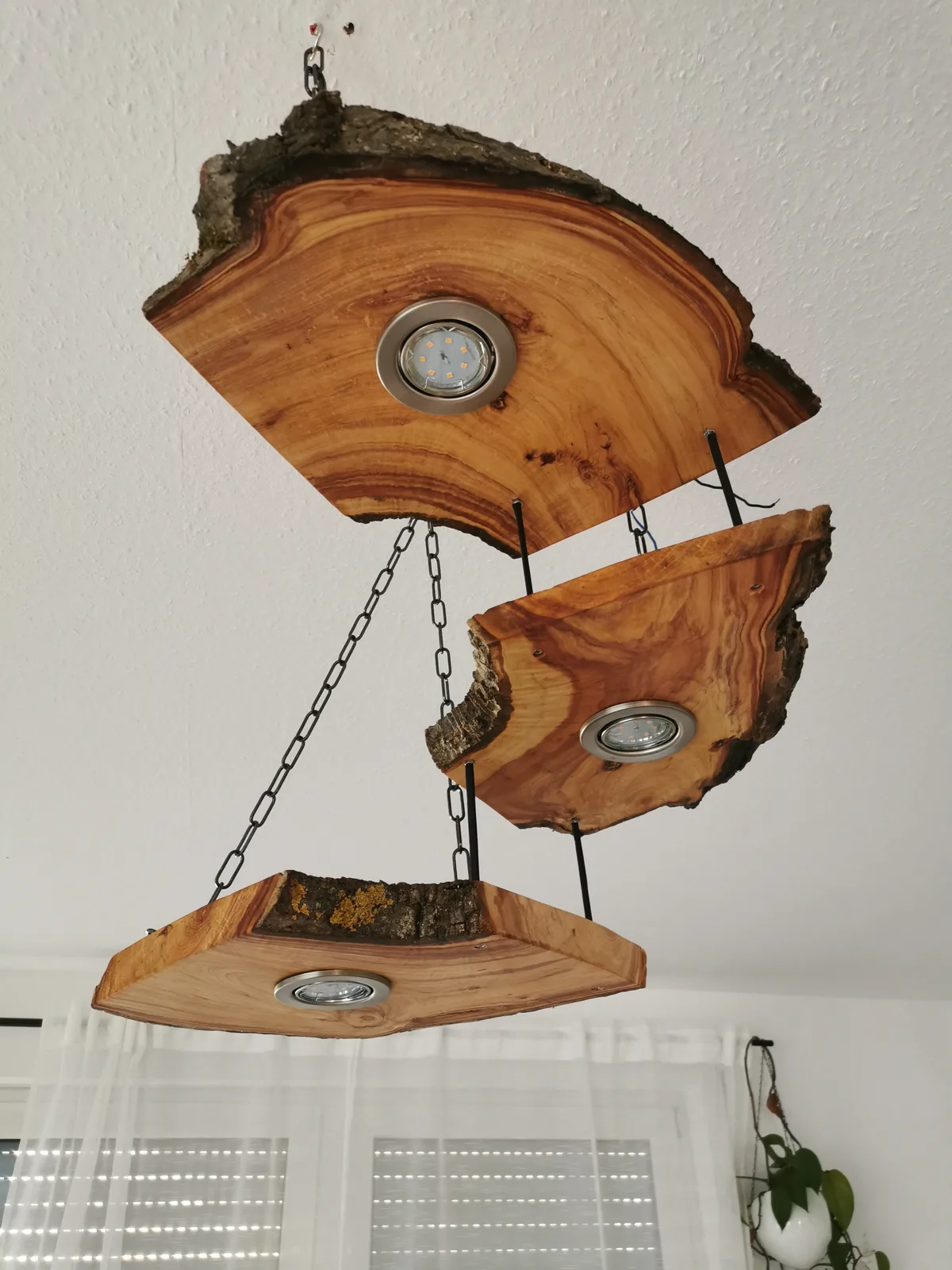 Individuelle Holz-Designs aus eigener Werkstatt – Projektbild 2